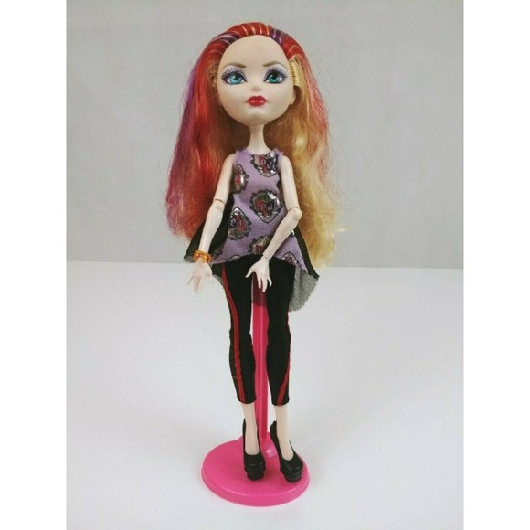 Ever After High 10.5" Doll Apple White School Pep Rally - Picture 1 of 6